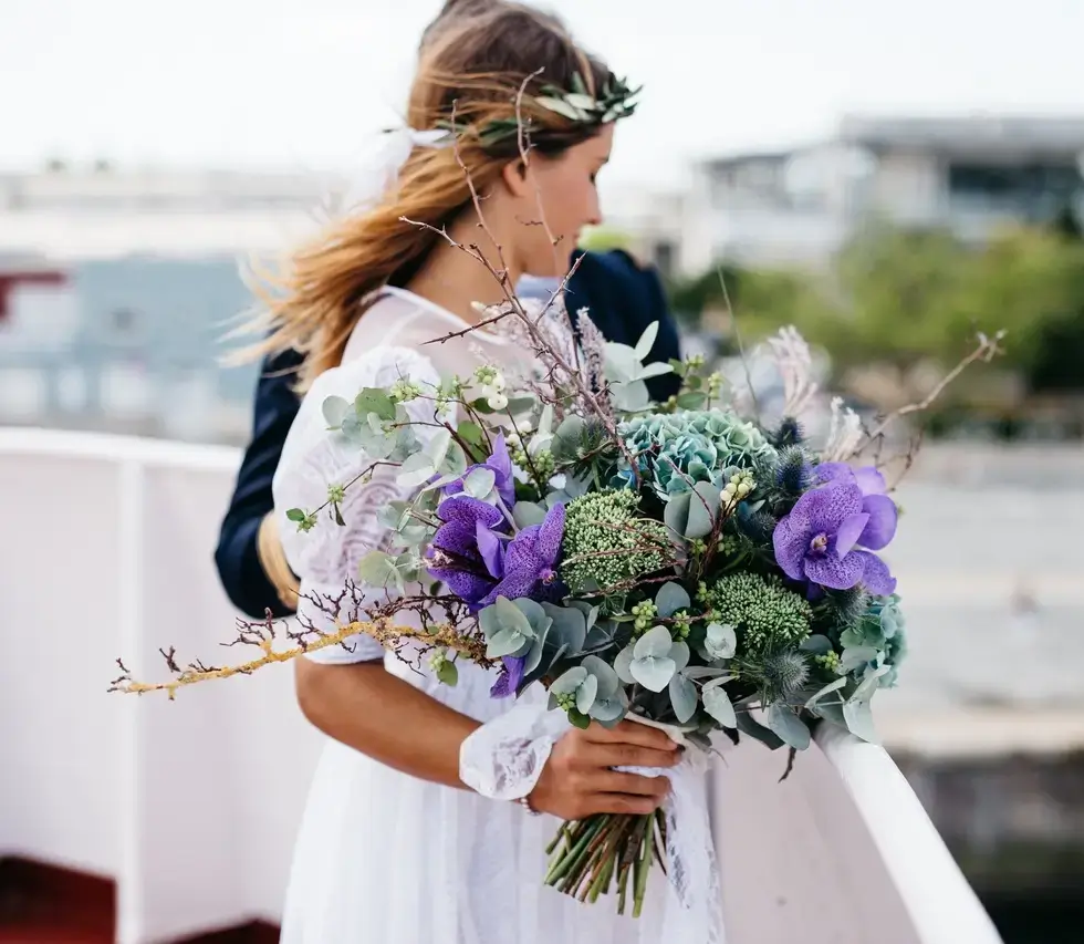 Vestibulum ante ipsum primis