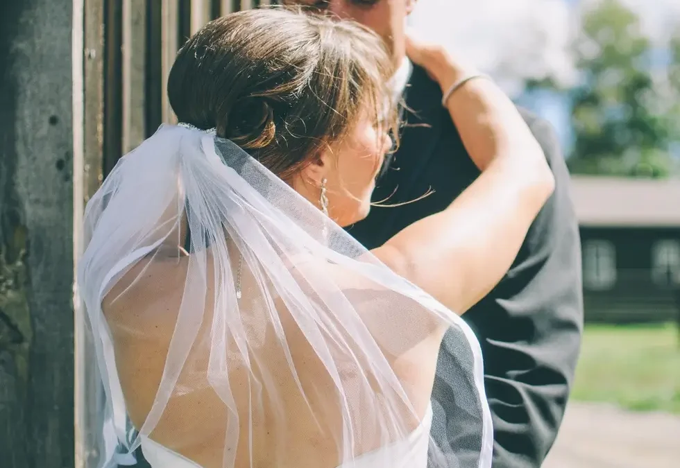 Vestibulum ante ipsum primis